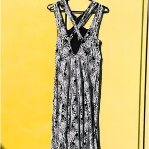 Unique & Flattering Free People dress